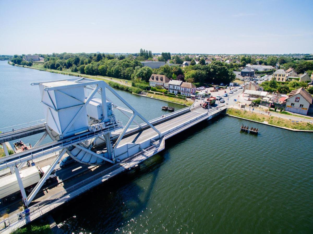 Maison Au Pegasus Bridge & Proche Plage Bénouville Buitenkant foto